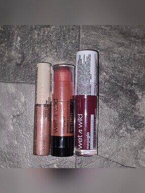 Wet n Wild Megaglo & Lip Color Set - Berry True, Peach Bums & Rose Glow BNIB